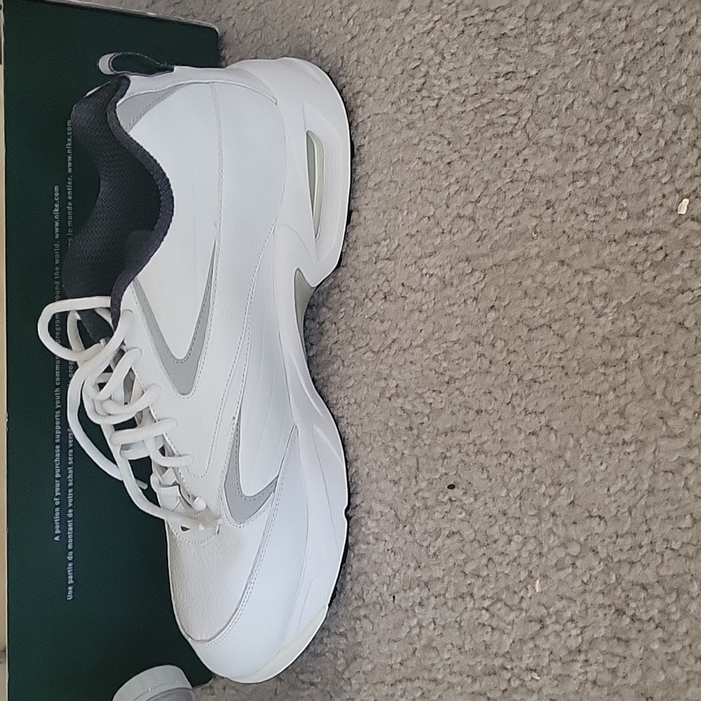 Nike Golf Course Air Max